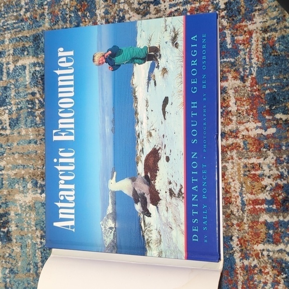 Sally Poncet Antartic Encounter Hardback Book w/Cover - 1995 - Picture 3 of 8
